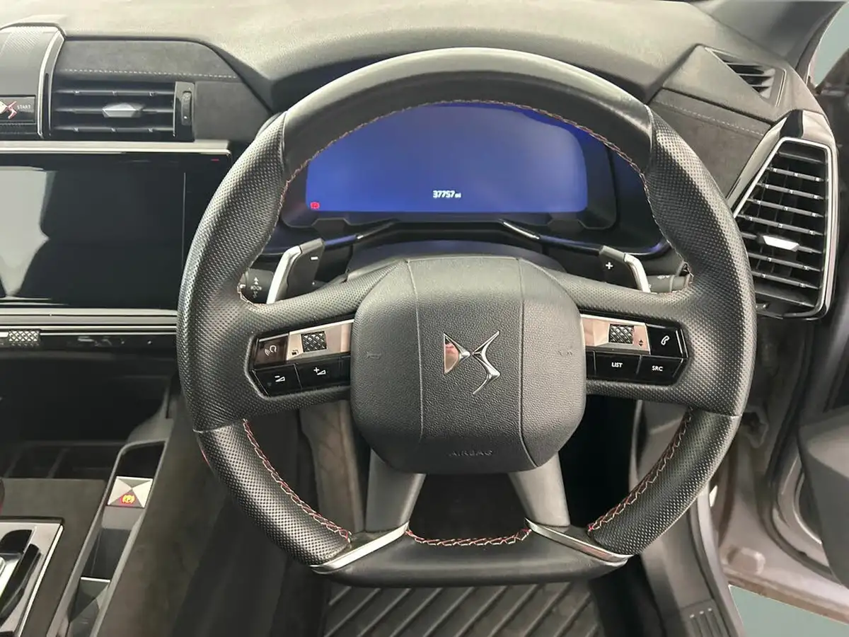 2019-ds-ds-7-crossback-16-puretech-performance-line-180ps-big-17