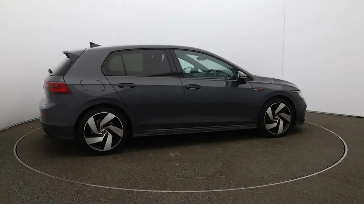 2022-volkswagen-golf-20-tsi-gti-dsg-big-44