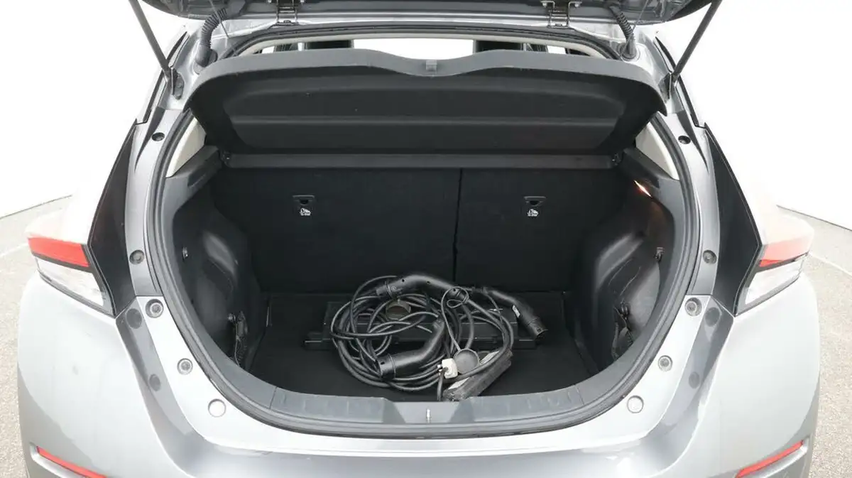 2021-nissan-leaf-e-e-tekna-big-17