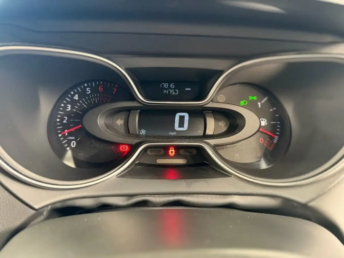 2019-renault-captur-09-tce-gt-line-big-24