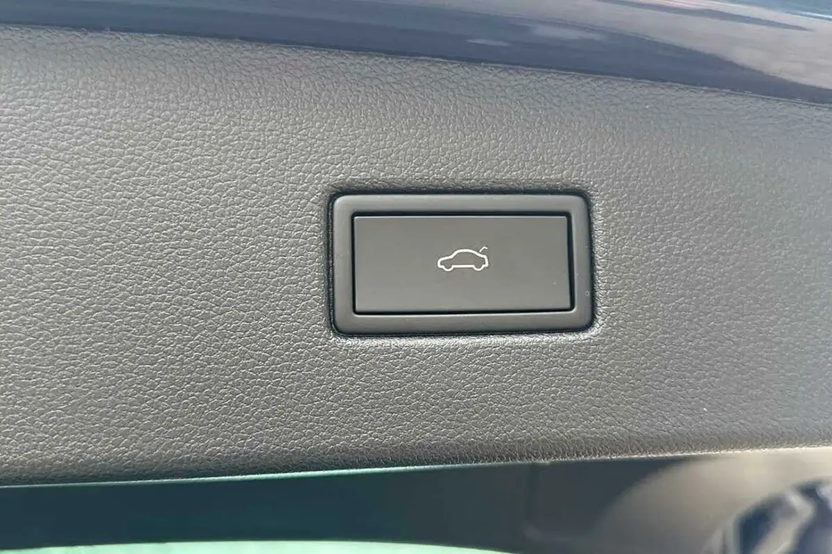 2022-volkswagen-tiguan-15-tsi-elegance-big-29