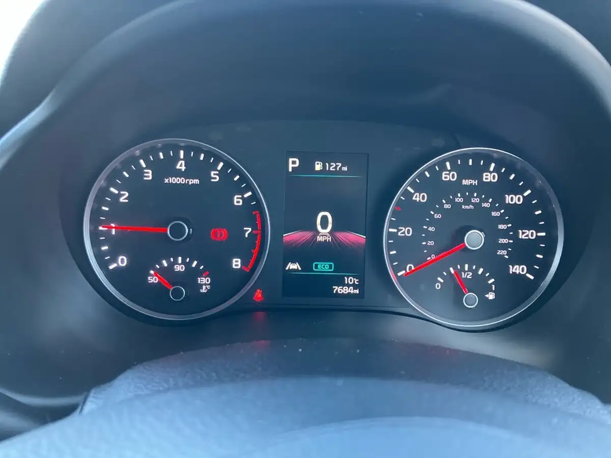2023-kia-rio-10-t-gdi-3-dct-big-13