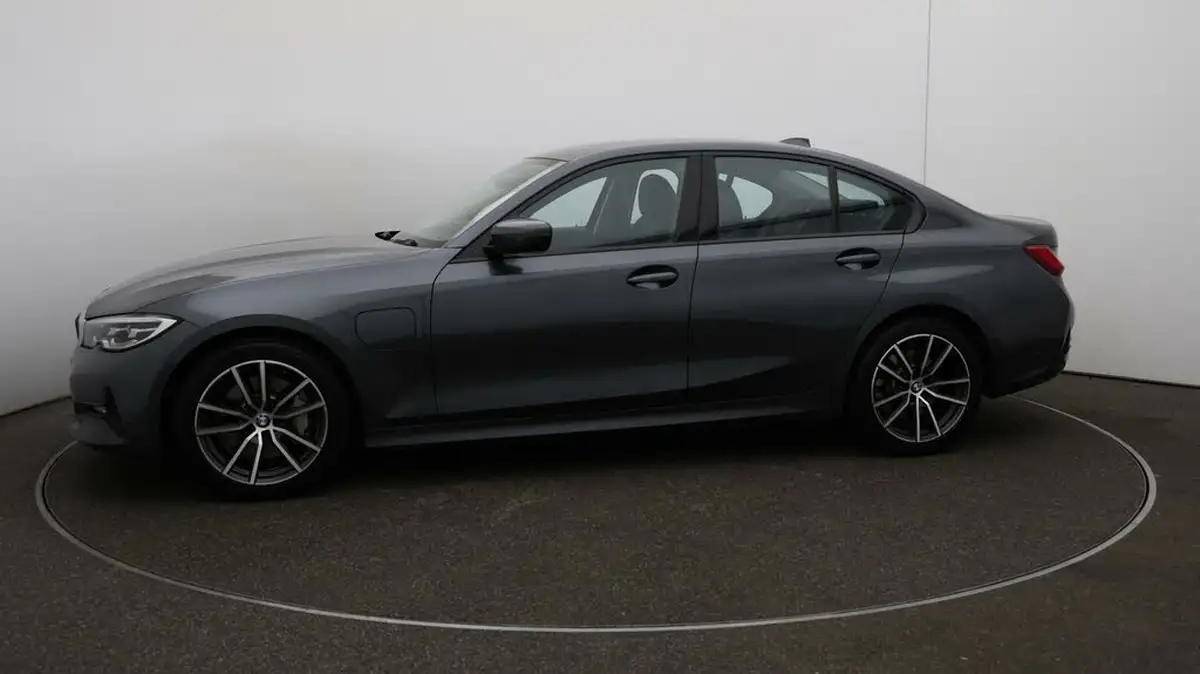 2020-bmw-3-series-20-330e-sport-pro-saloon-4d-big-58