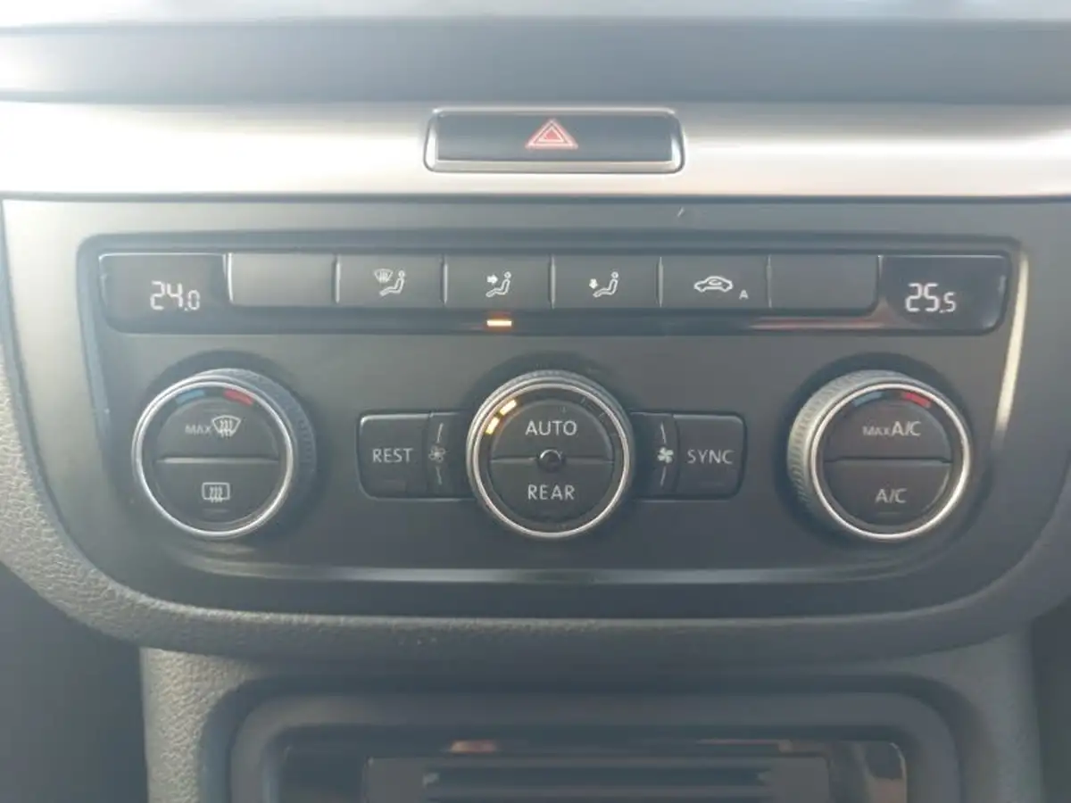 2017-volkswagen-sharan-20tdi-se-150ps-ss-dsg-big-9