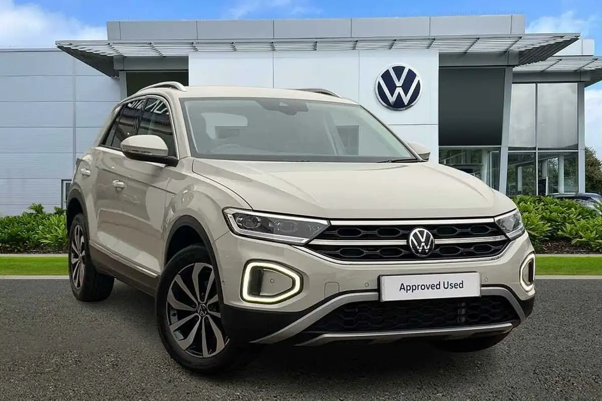 2024-volkswagen-t-roc-15-tsi-style-hatchback-5d-dsg-big-0