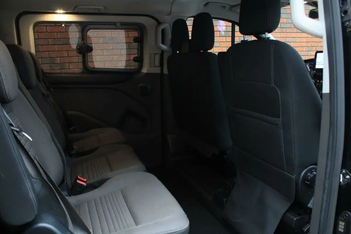 2021-ford-tourneo-custom-20tdci-320-l1-zetec-130pseu6dt-auto-big-9