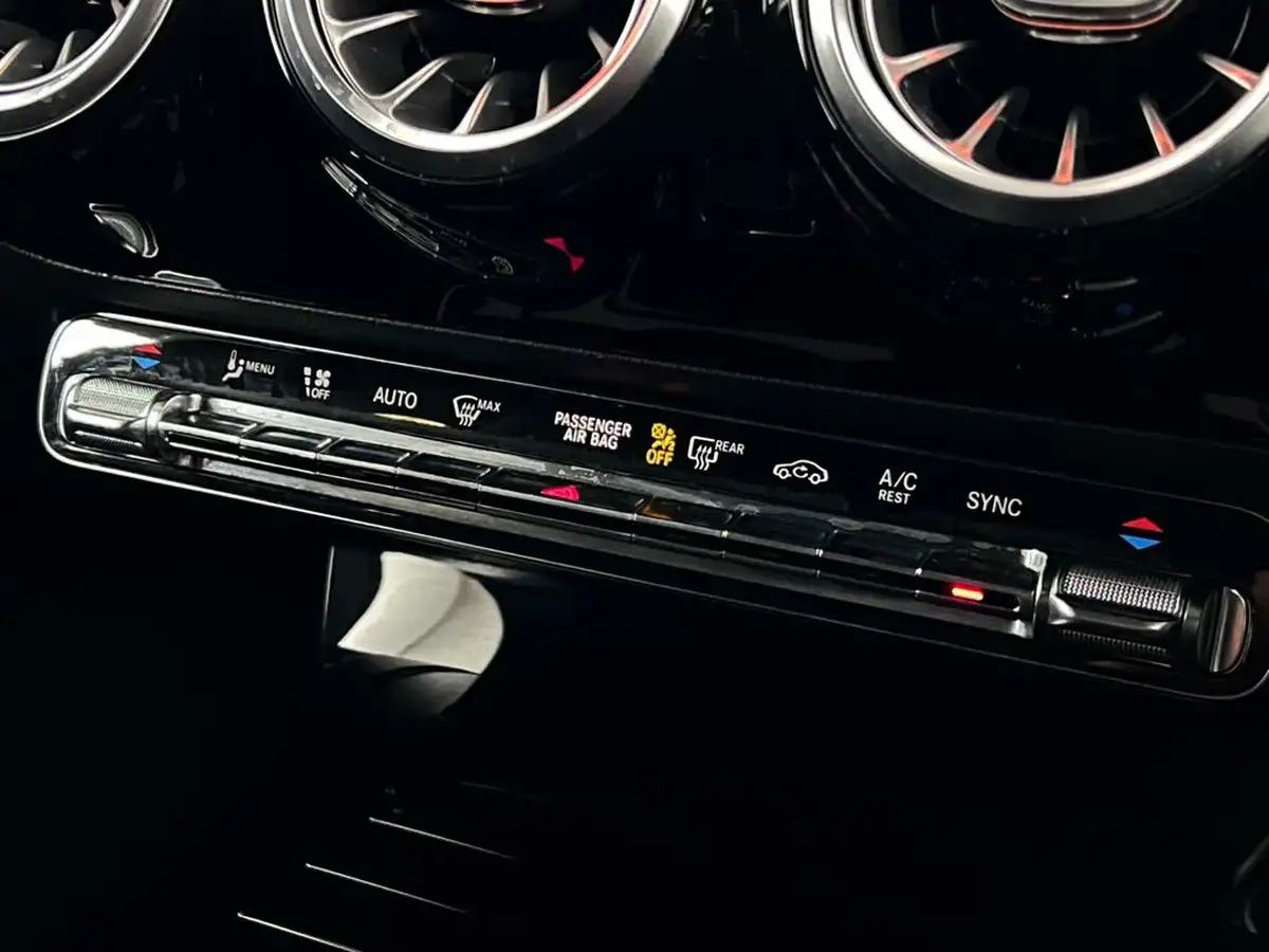 2021-mercedes-benz-a-class-20d-a200d-amg-line-premium-hatchback-5d-big-35