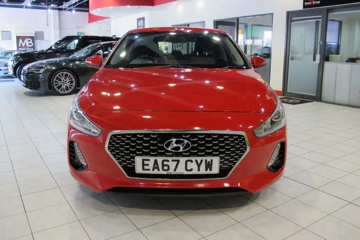 2017-hyundai-i30-16crdi-se-nav-110ps-blue-drive-hatchback-big-13