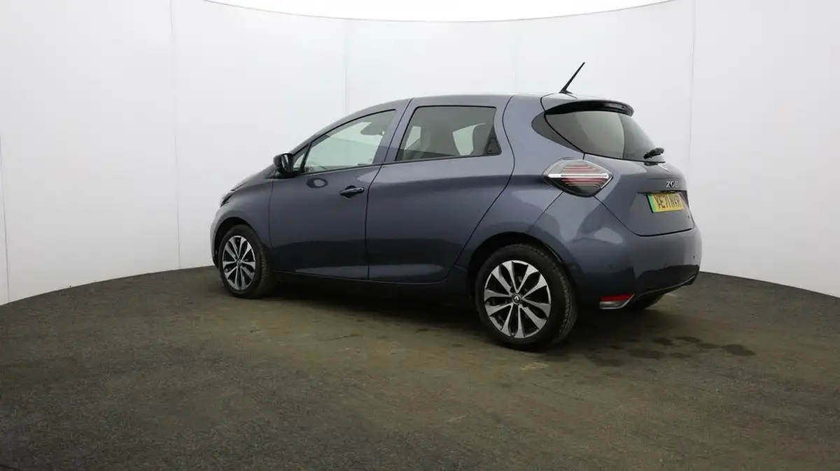 2021-renault-zoe-e-gt-line-big-4