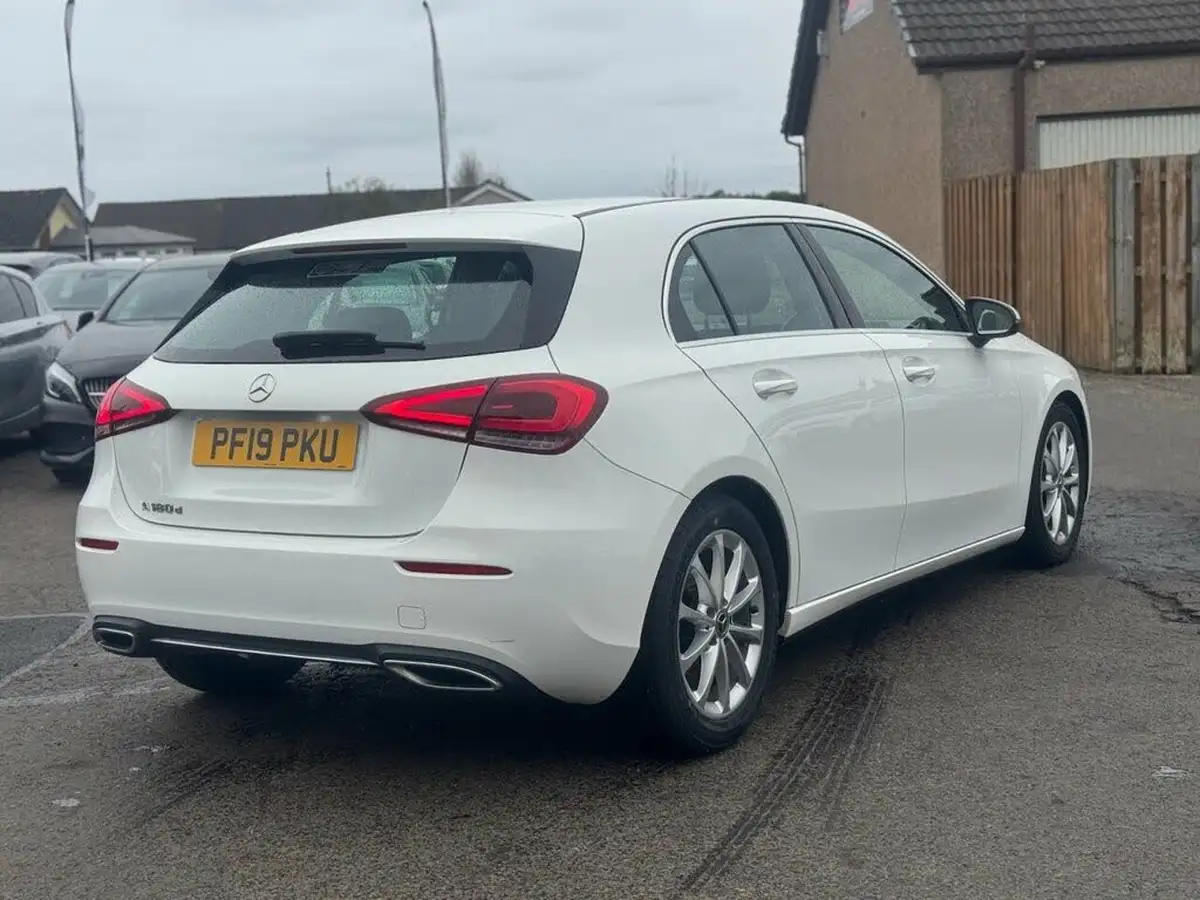 2019-mercedes-benz-a-class-15d-a180d-sport-hatchback-5d-7g-dct-big-5