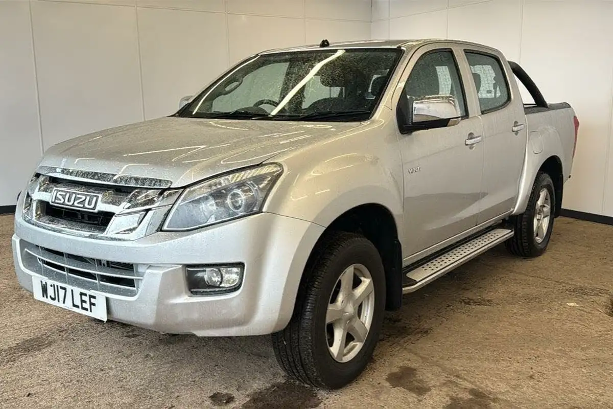 2017-isuzu-d-max-25td-yukon-double-pickup-big-2
