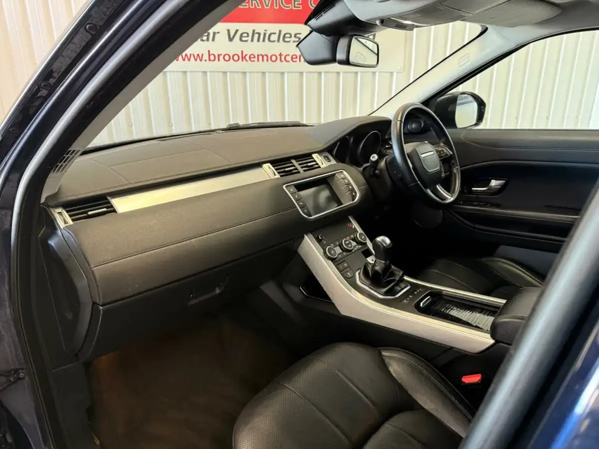 2016-land-rover-range-rover-evoque-20td4-se-tech-ss-hatchback-5d-big-6
