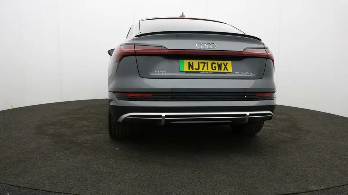 2021-audi-e-tron-55e-s-line-sportback-big-34
