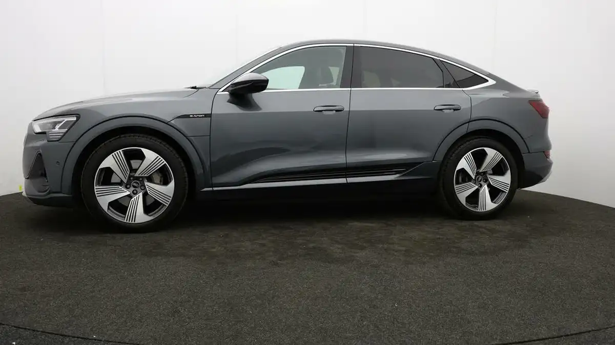 2021-audi-e-tron-55e-s-line-sportback-big-58