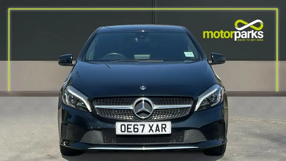 2018-mercedes-benz-a-class-16-a160-sport-edition-7g-dct-big-7