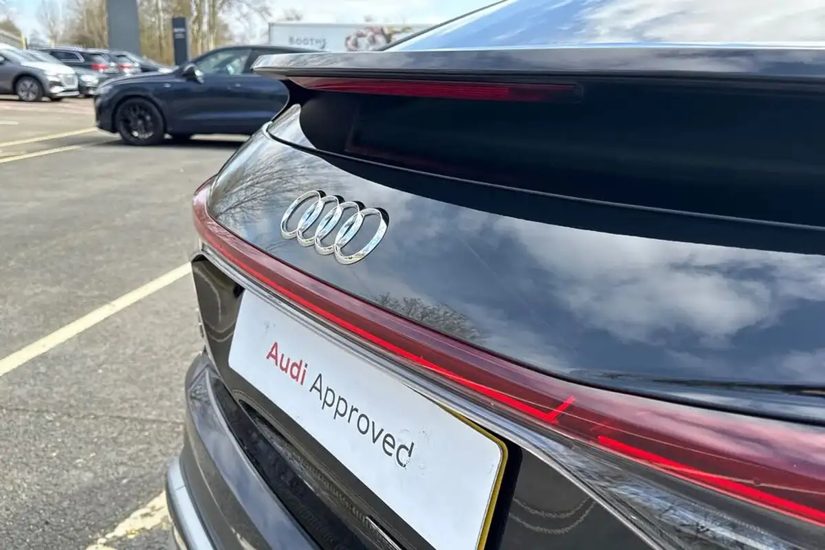 2024-audi-q4-e-tron-45e-s-line-sportback-auto-big-32
