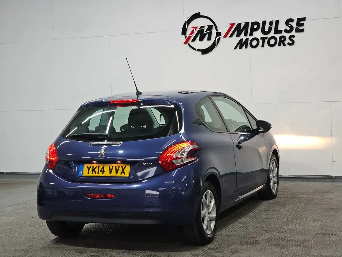 2014-peugeot-208-12-active-vti-3d-big-5