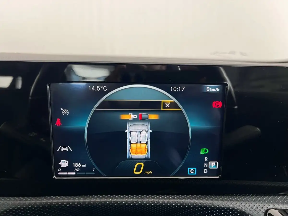 2019-mercedes-benz-a-class-15d-a180d-sport-hatchback-5d-7g-dct-big-14