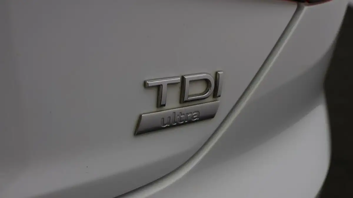 2017-audi-a5-20tdi-ultra-s-line-ss-sportback-5d-tronic-big-20