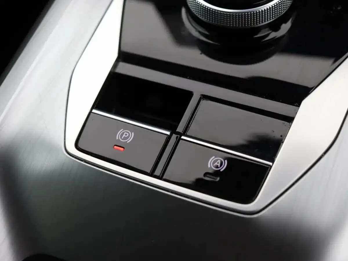 2024-mg-mg5-e-trophy-ev-big-18