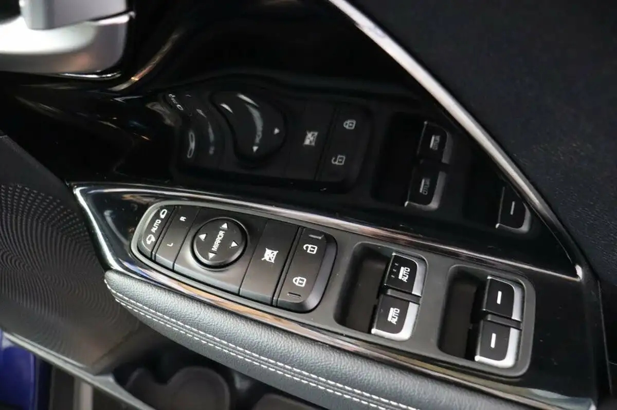 2021-kia-e-niro-ev-3-big-7