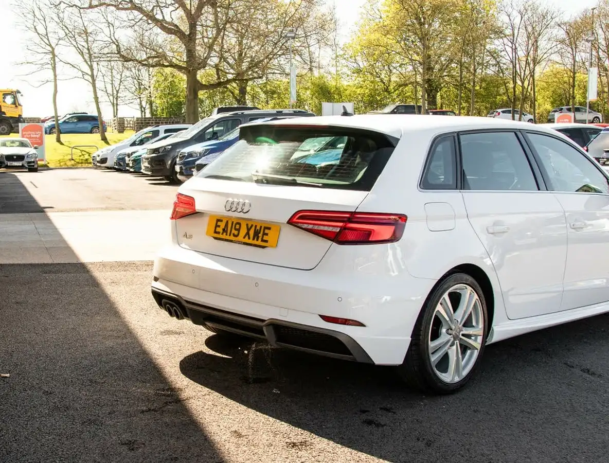 2019-audi-a3-15-35-tfsi-s-line-cod-ss-sportback-5d-big-8