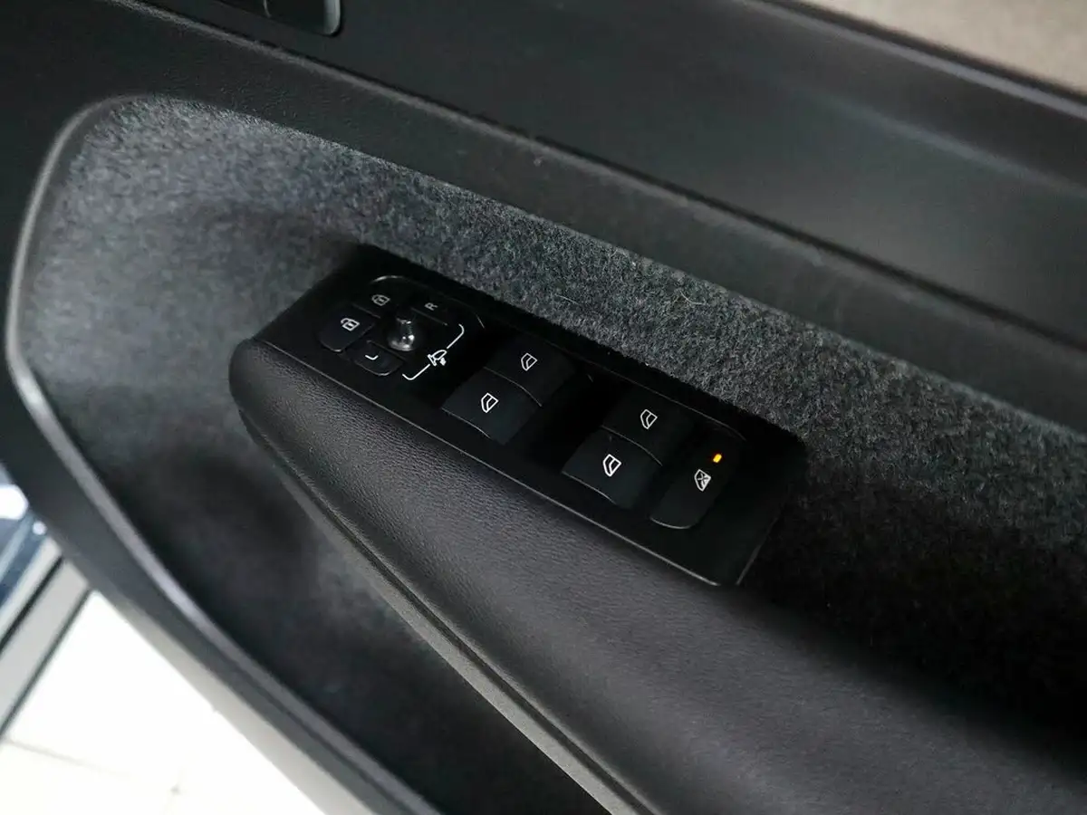 2022-volvo-xc40-15-t3-inscription-big-22