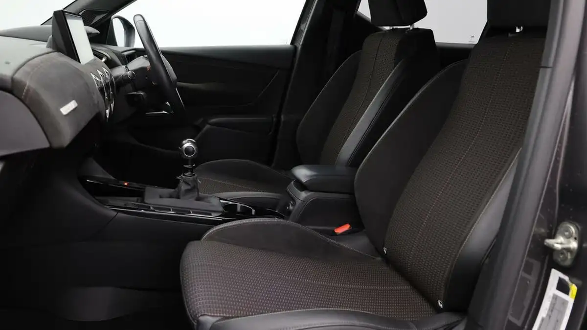2020-ds-ds-3-crossback-15-bluehdi-performance-line-big-13