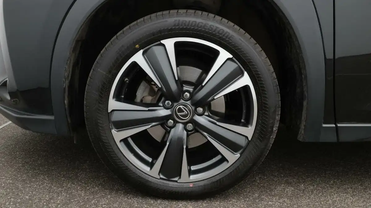 2022-lexus-ux-250h-20-ux-184bhp-without-navigation-big-18