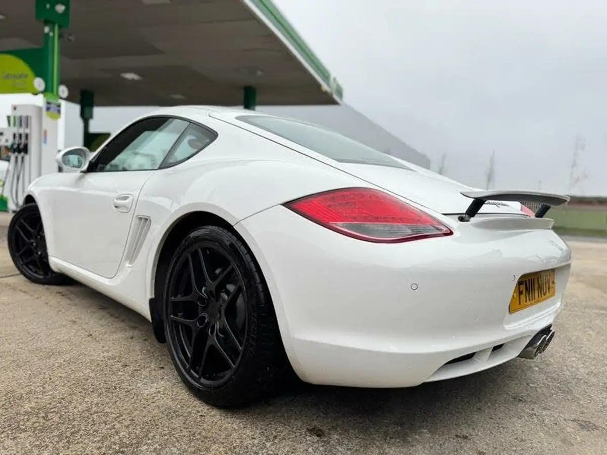 2011-porsche-cayman-29-pdk-big-15