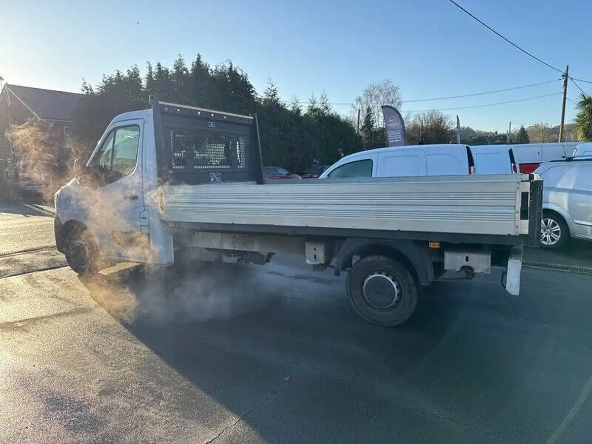2021-renault-master-23dci-ll35-135-business-chassis-cab-big-3