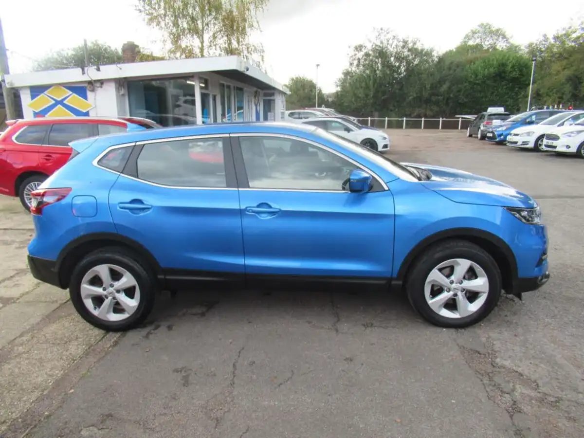 2020-nissan-qashqai-13-dig-t-acenta-premium-140ps-big-4