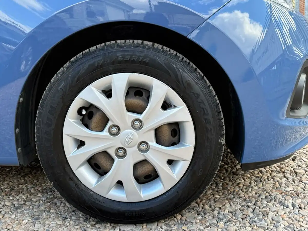 2017-hyundai-i10-12-se-big-10