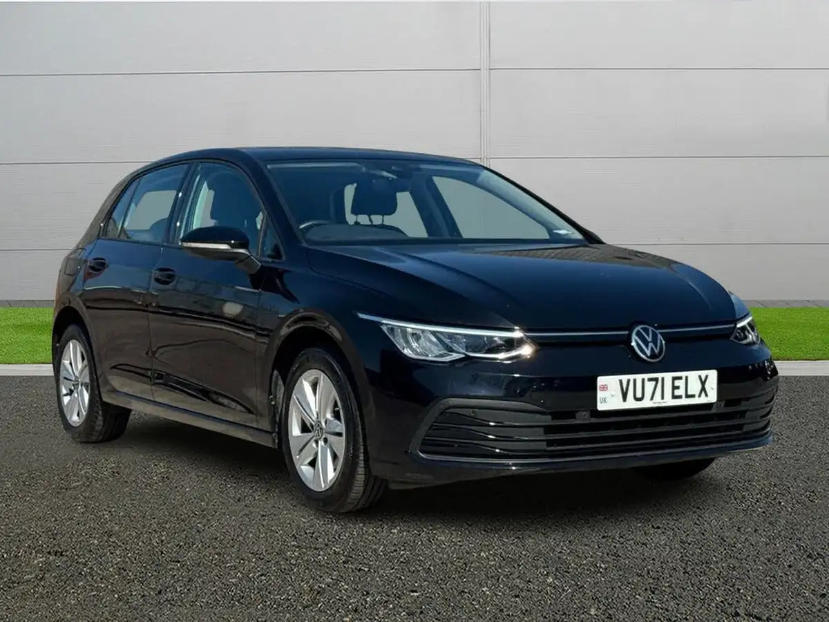 2021-volkswagen-golf-15-tsi-life-130ps-hatchback-big-0