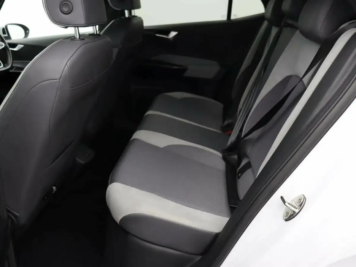 2021-volkswagen-id3-e-tech-big-9