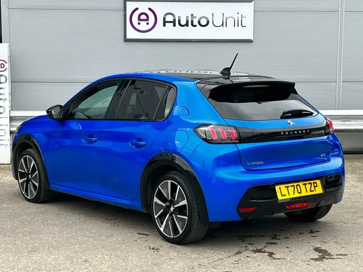 2020-peugeot-208-e-gt-big-2