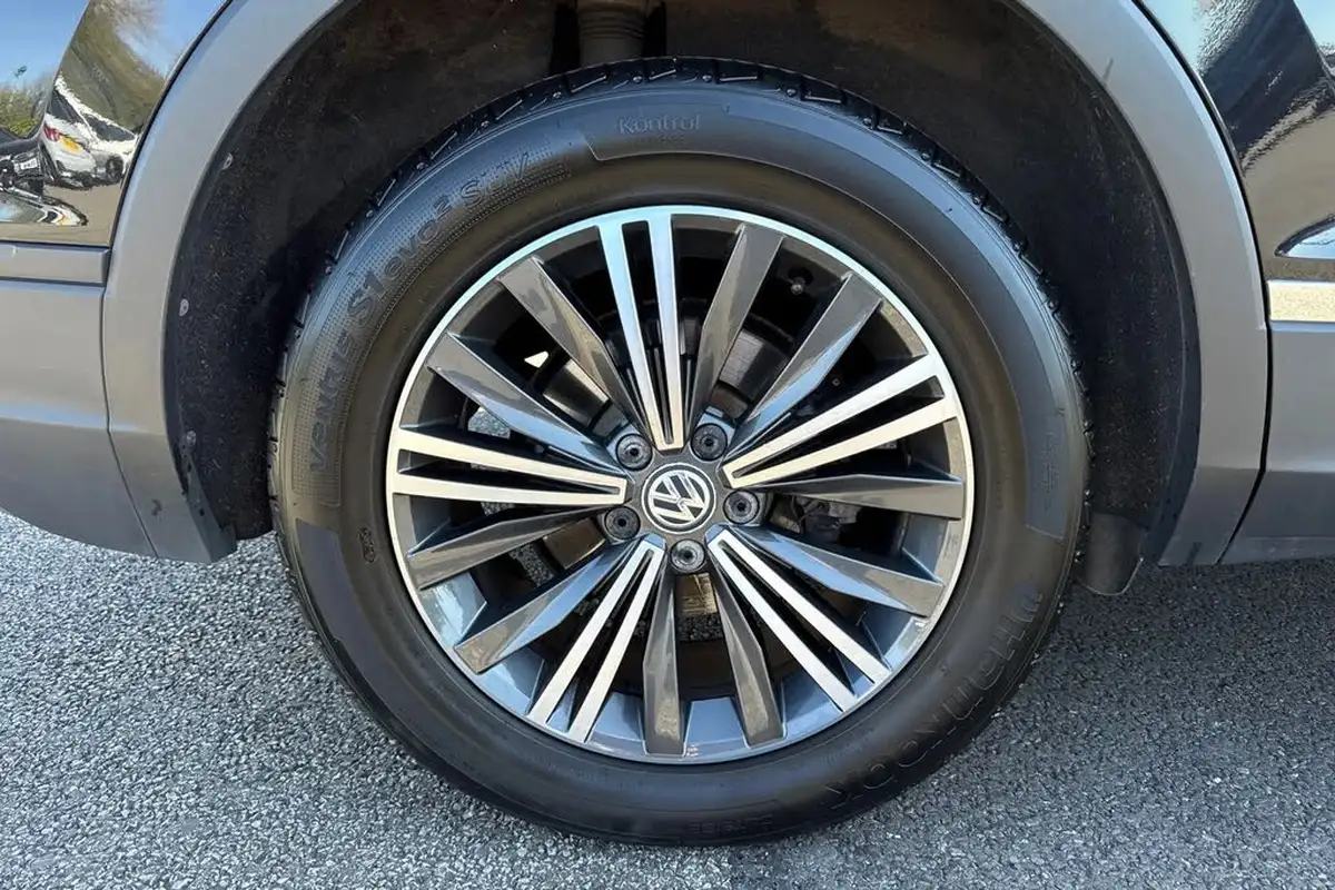 2018-volkswagen-tiguan-allspace-14-tsi-se-nav-dsg-big-10