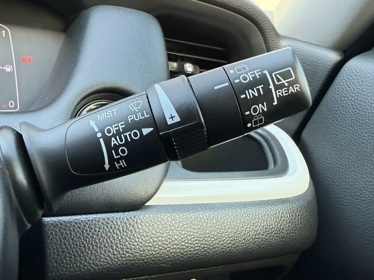 2020-honda-jazz-15-i-mmd-ex-big-55