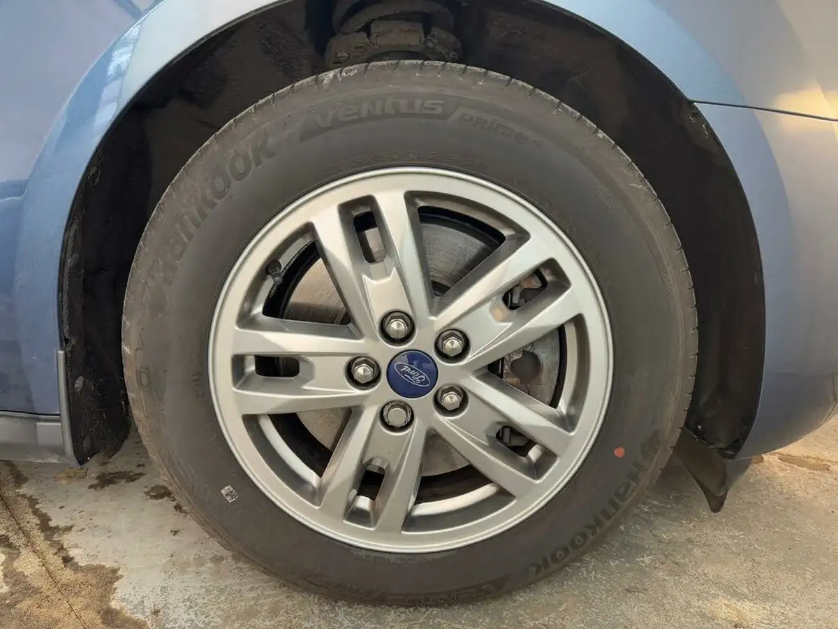 2020-ford-grand-tourneo-connect-15-titanium-powershift-big-40