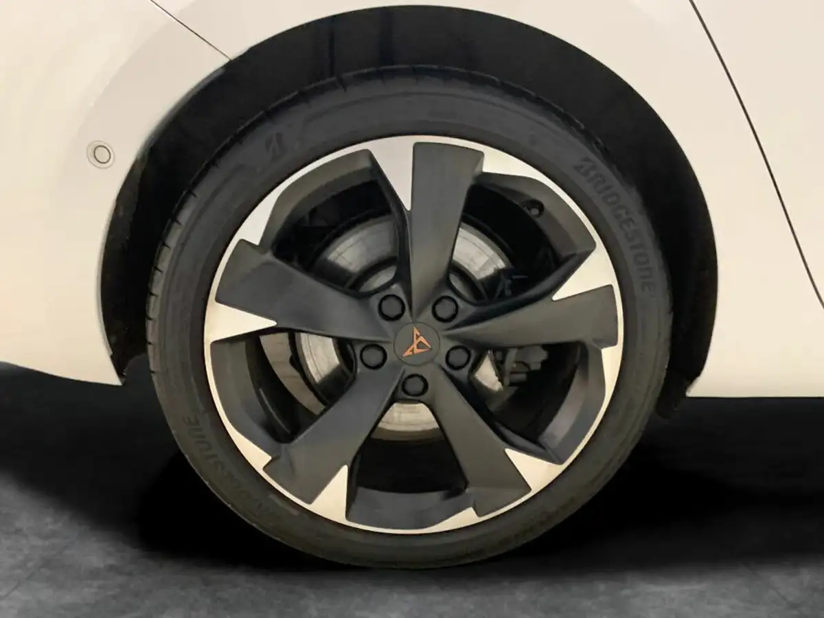 2023-cupra-leon-nf-20-tsi-vz1-big-24