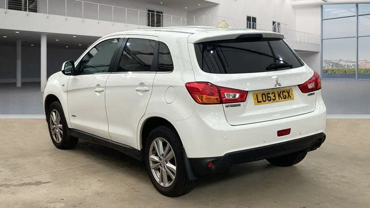 2013-mitsubishi-asx-16-3-leather-big-2