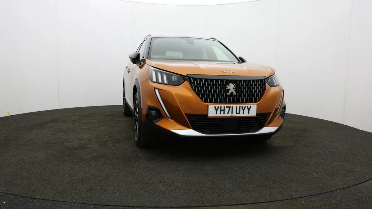 2021-peugeot-2008-suv-12-puretech-gt-big-43
