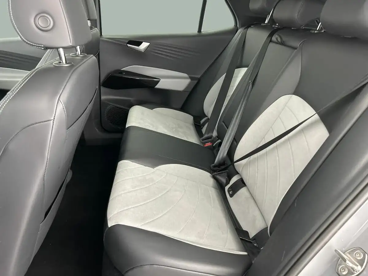 2022-volkswagen-id3-e-family-204ps-performance-big-12