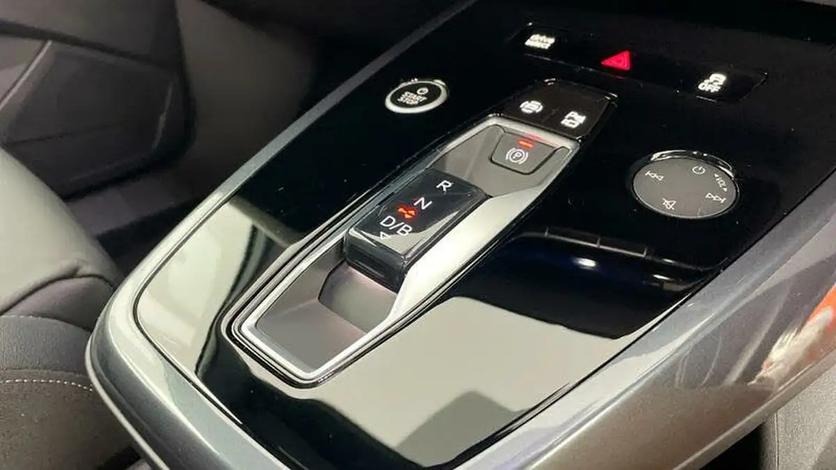 2024-audi-q4-e-tron-45e-black-edition-sportback-quattro-big-24