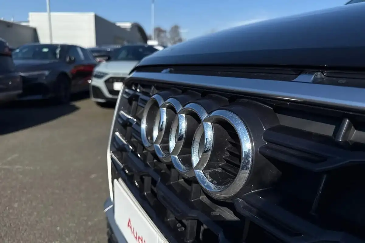 2023-audi-q2-15-35-tfsi-s-line-tronic-big-24