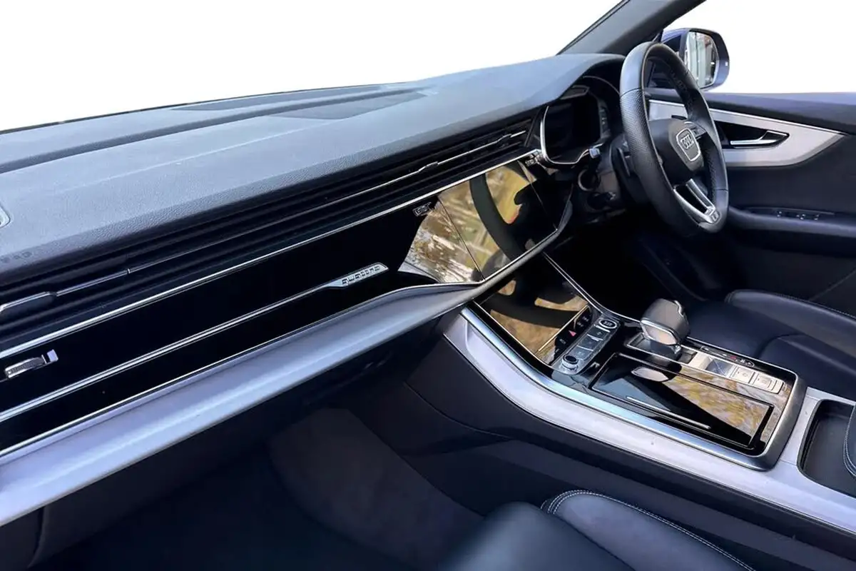 2021-audi-q8-30-50-tdi-s-line-big-14