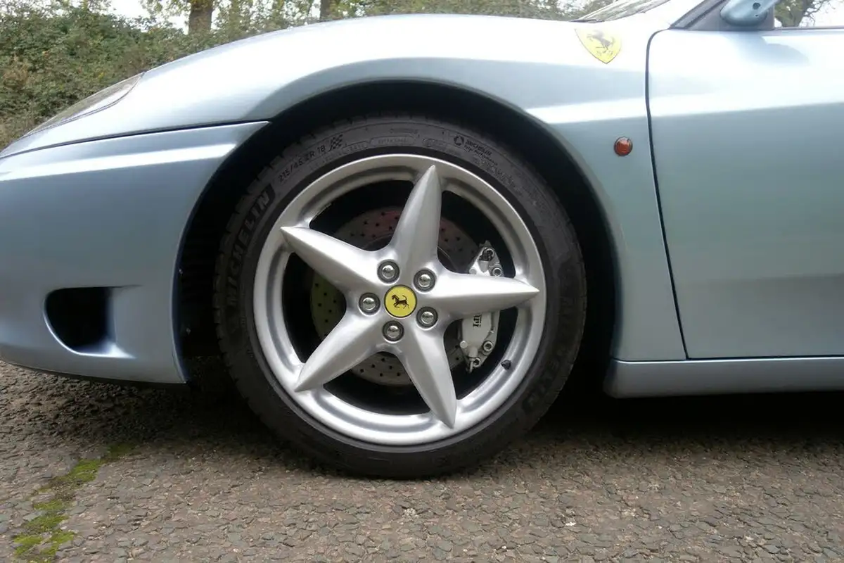 2002-ferrari-360-36-spider-big-17