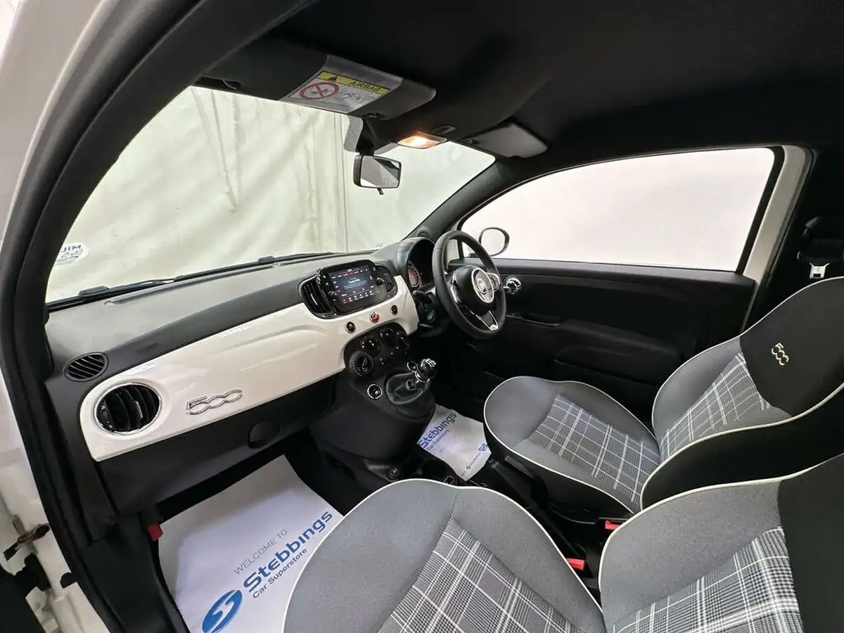 2020-fiat-500-12-lounge-big-17
