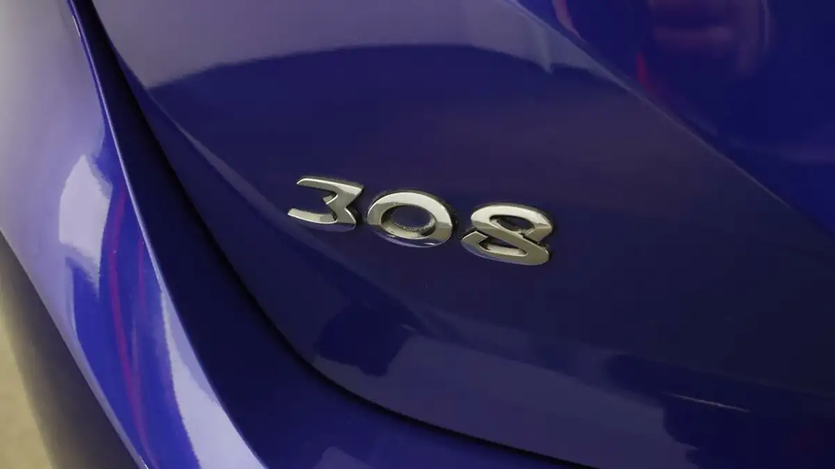 2020-peugeot-308-sw-12-puretech-gt-line-big-19