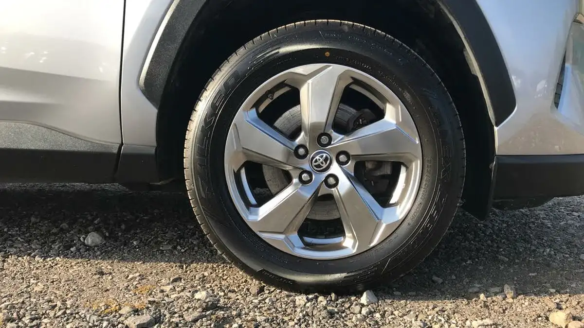 2020-toyota-rav4-25-vvt-i-excel-219bhp-big-17